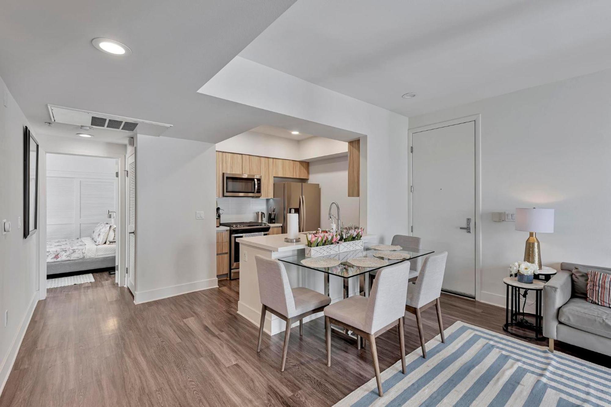 7 Large Down Town Santa Monica Apartment Los Ángeles Exterior foto